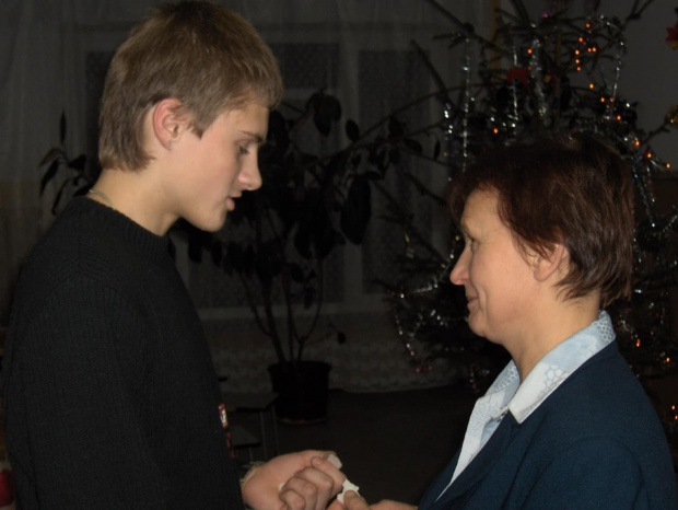 21 grudnia 2006 r. odbyła się w Internacie ZS w Sobieszynie uroczysta Wieczerza Wigilijna. Zgodnie z tradycją składaliśmy sobie życzenia, dzieliliśmy się opłatkiem, a później śpiewaliśmy kolędy. #Sobieszyn #Wigilia #Internat