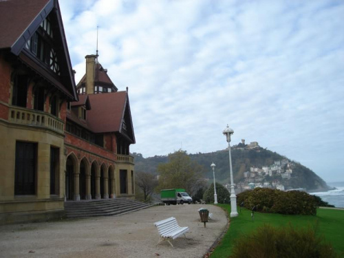 Donostia / San Sebastián - przepiękna stolica Baskonii, oddalona od Francji zaledwie 15km. Ale bym chciał tam mieszkać !