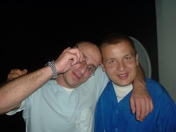 Adaś i Maciuś na jednej z imprez domowych u Dusi- wakacje 2006.
