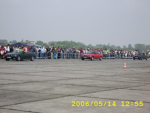 Klubowicze BMW KLUBu OPOLE powracają ze startu na 1/4 mili- III ZLOT BMW Skarbimierz 14.05.2006