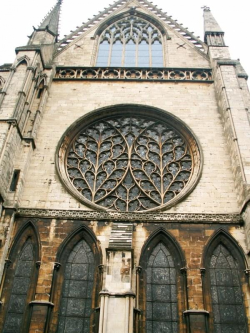 Czesc frontowa katedry w Lincoln - Anglia, gdzie krecono film Kod Leonarda #GdzieKreconoFilmKodLeonarda