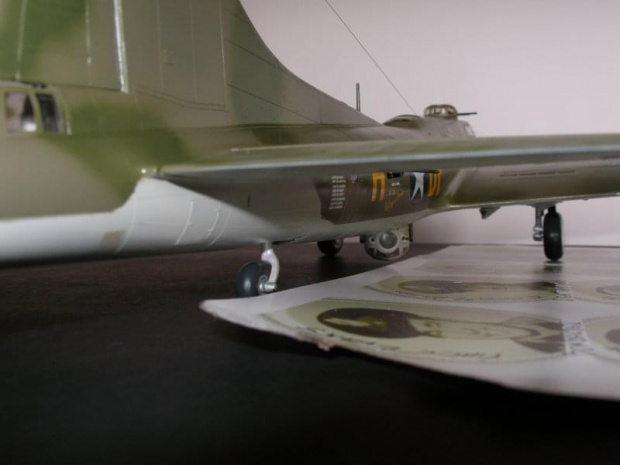 B-17F 1/48 REVELL