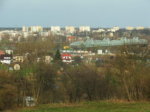 Puławy - widok z Góry Puławskiej #Puławy #most #rzeka #Wisła #GóraPuławska