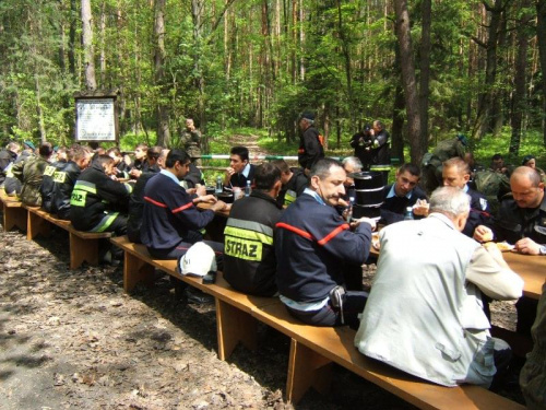 W dniu 10.05.2006 o godzinie 10:12 dyspozytor KP PSP w Brzegu powiadomił telefonicznie naczelnika OSP w Czepielowicach o pożarze lasu w miejscowości Śmiechowice. Po przybyciu na miejsce okazało się , że są to ćwiczenia pod kryptonimem „ Młodnik 2...