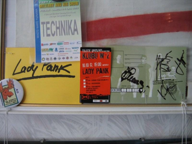 LADY PANK WALL
