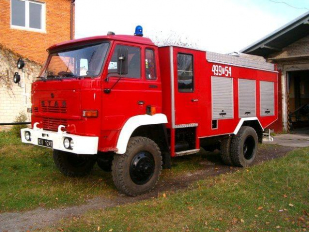 Średni samochod gaśniczy wodno- pianowy na podwoziu STAR P 244 LM, Zabudowa firma- Moto truck
samochod jest na wyposażeniu OSP Tychów Stary/ Powiat Starachowice
-------
serdeczne podziękowania dla Pana Kapitana Marcina Nygi za udostępnienie zdjeć